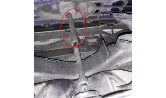 Ford - C-Max - Glissière ouverture de capot - Finition brute